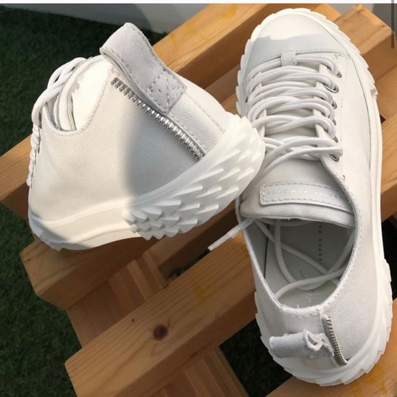 giuseppe zanotti NIB white leather lowtops - Picture 3 of 8